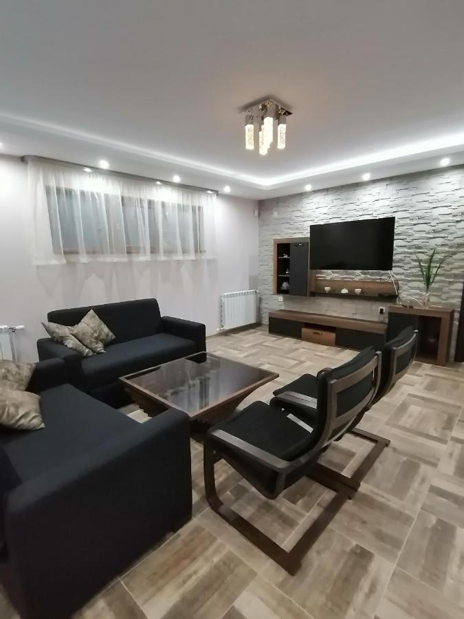 Къща За Гости Радост Guest House Radost Razlog Eksteriør billede